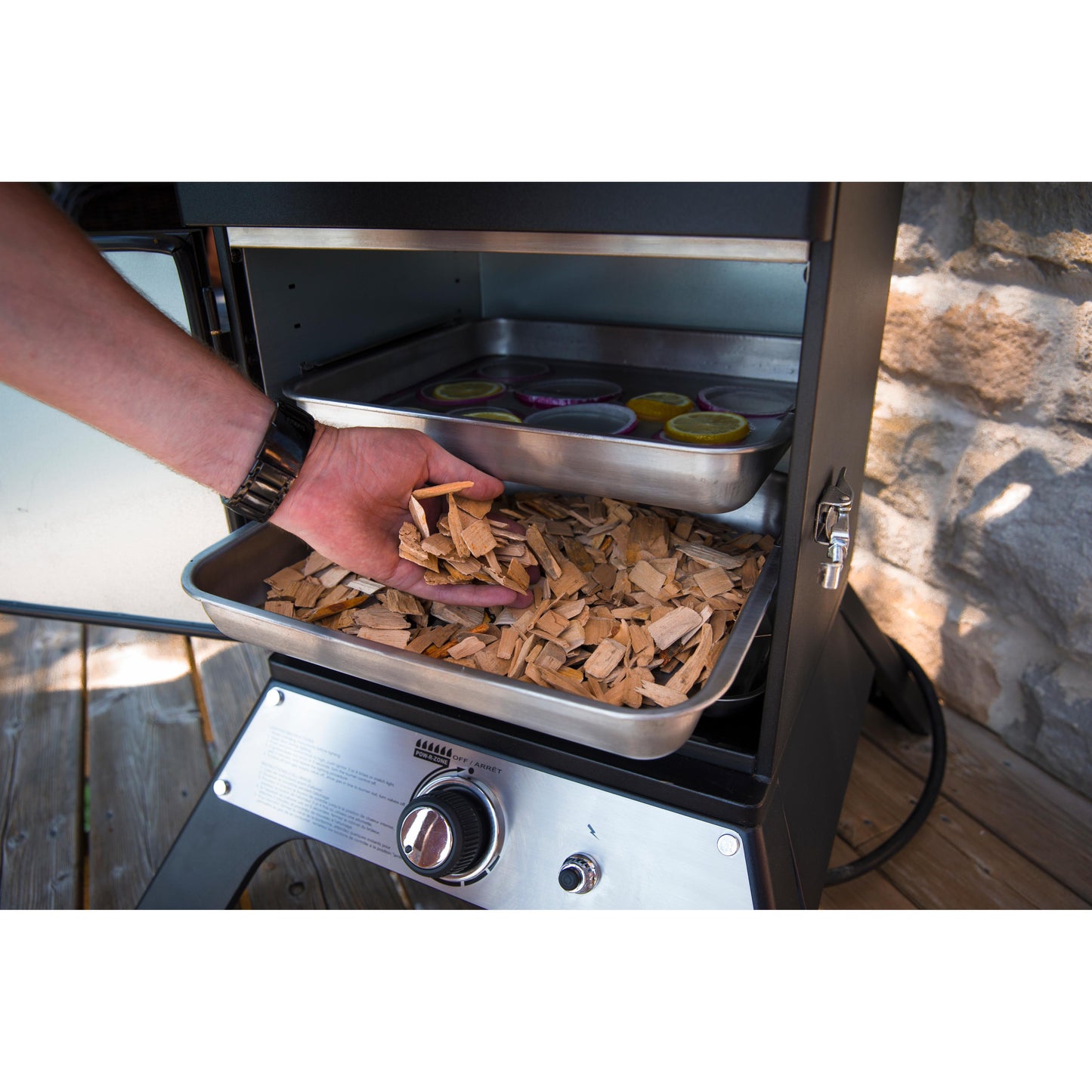 Broil King Smoke™ Vertical Natural Gas Smoker 923617 IMAGE 5
